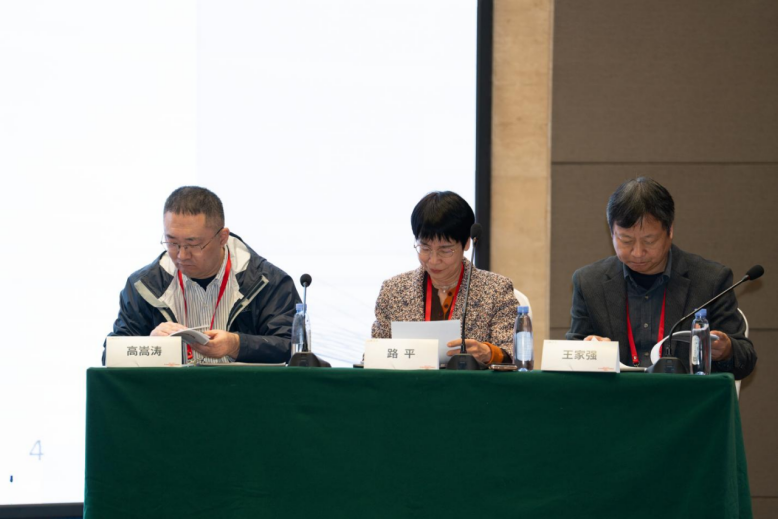 2025 CSCO骨与软组织肿瘤诊疗指南巡讲（河南·安阳站）成功举办：传承殷商文化，共谱肉瘤规范诊疗新篇章1971.png