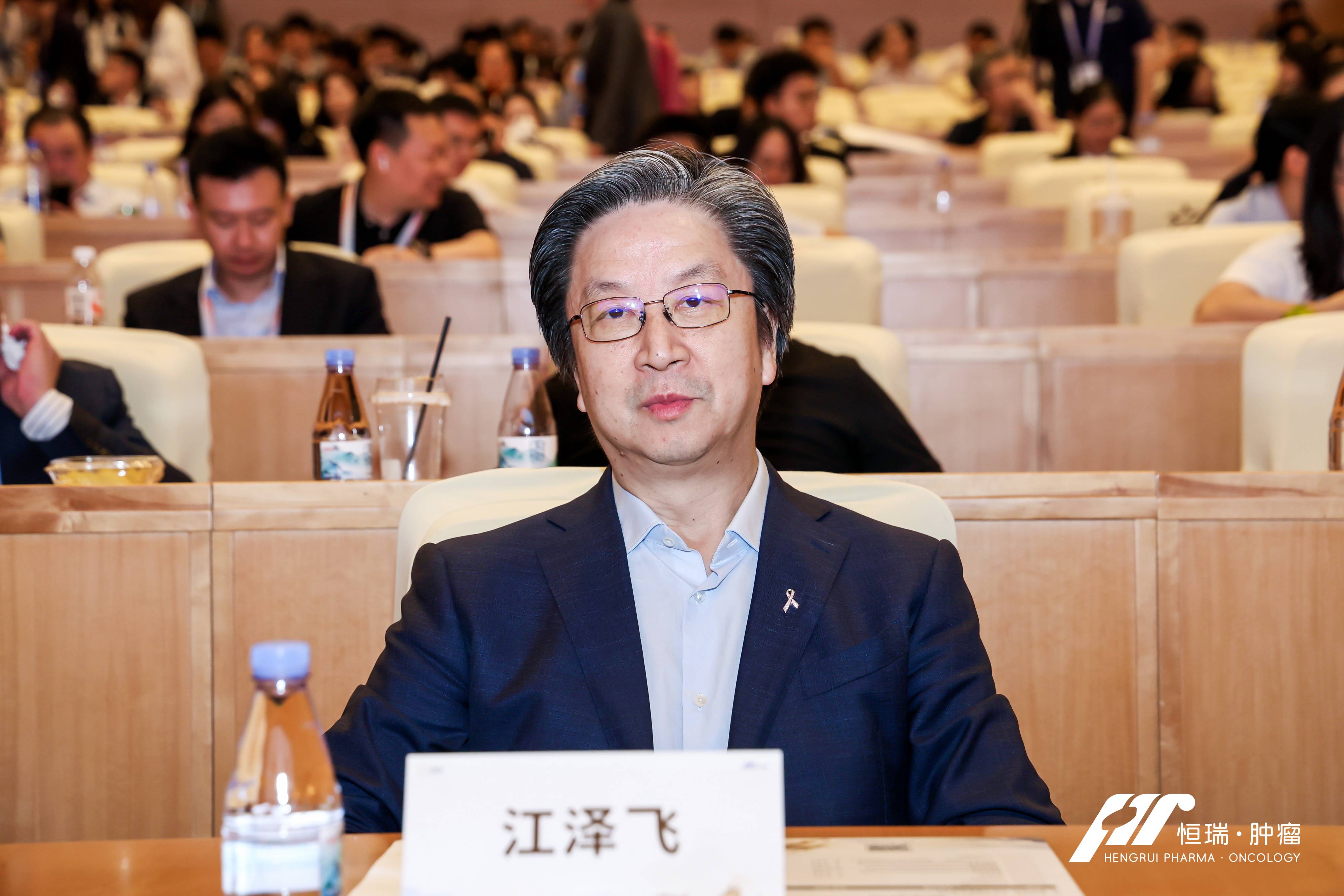 江泽飞.jpg