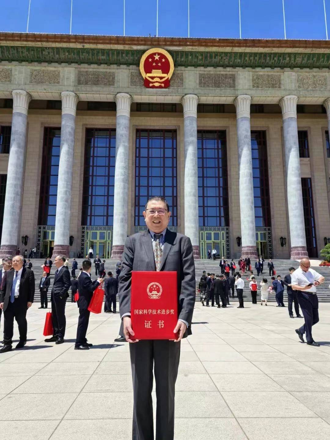 马骏院士微信图片_20240626101536.jpg