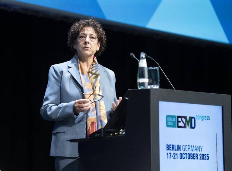 esmo25_demichele_i770.jpg